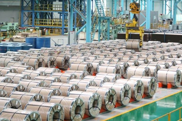 Hot-Rolled Coil: Ang Kumpletong Chain ng Produkto mula Slab hanggang Industrial 